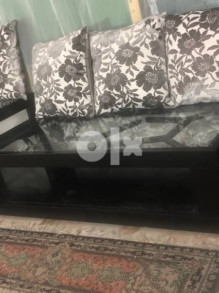 MIdas center glass table for urgent sale 0