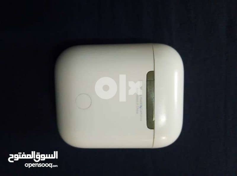 case New original Apple AirPods 2 wireless  with serial number 2
