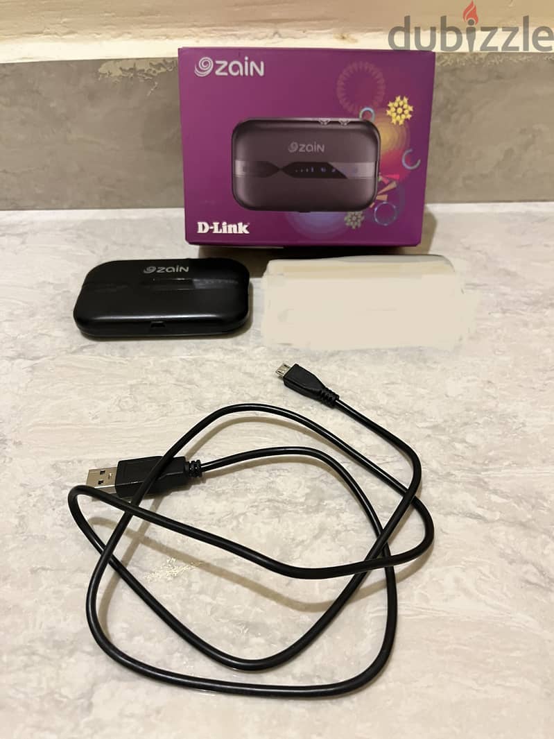 Zain Dlink router with cable and box 1
