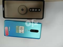 sale Mobil one plus 8 good condition box and charger original 128 gb 0
