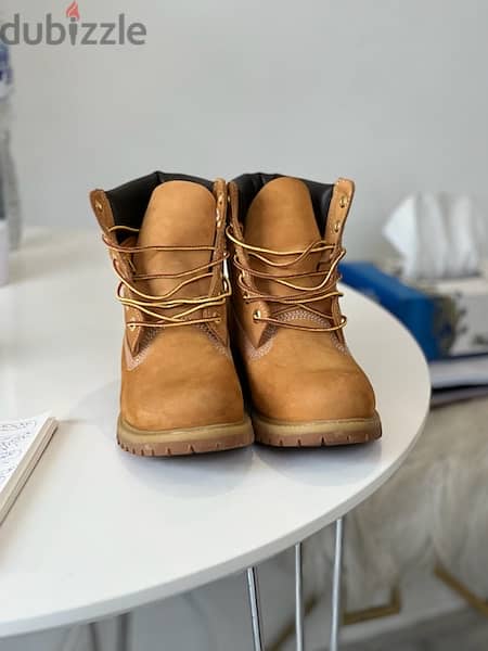 Timberland Womens Boots (US - 7)(EU - 38) Used once only 5