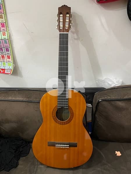 Yamaha C40 Guitar 1