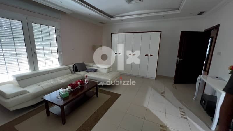 full villa 2 floor and half for rent in mangaf 4