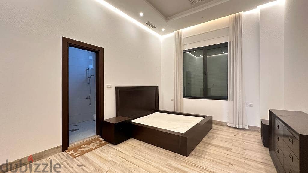 Luxury 5 Bedrooms Spacious Villa in Al-Mesayel 6