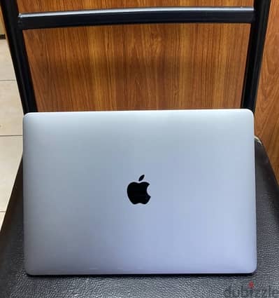 Macbook PRO Core i5 256GB SSD 8GB RAM TouchBar Touch ID