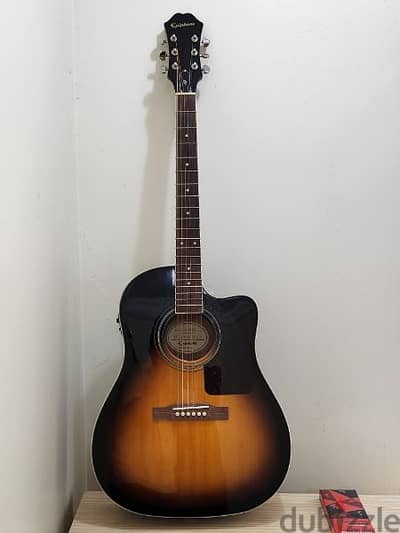 Epiphone AJ-220SCE Guitar. Perfect Condition + Accessories.