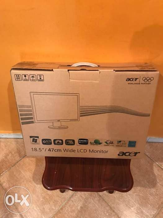 Acer LCD monitor 18.5 inch wide light used 1