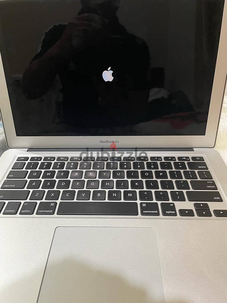 Apple laptop 6