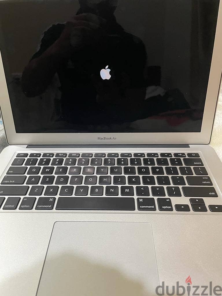 Apple laptop 10