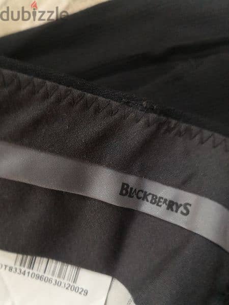 New blackberry  blazer wit trouser 8