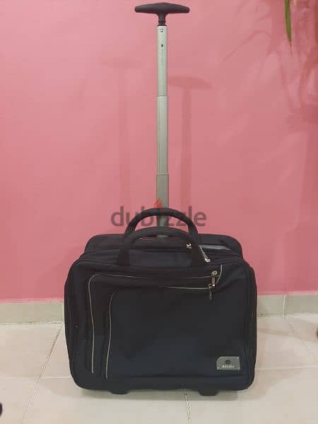 Urgent Sale Delsey 100% orijinal hand luggage 3