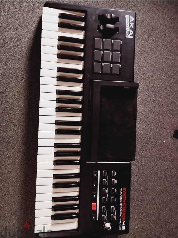 Akai Synthstation 49 Midi Keyboard 1