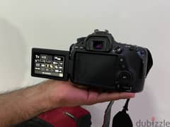 canon 80D+tamron 18mm-200mm lens(auto focus)+canon flash+bag
