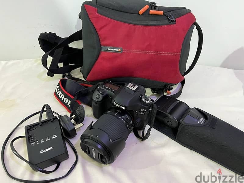 canon 80D+tamron 18mm-200mm lens(auto focus)+canon flash+bag 2