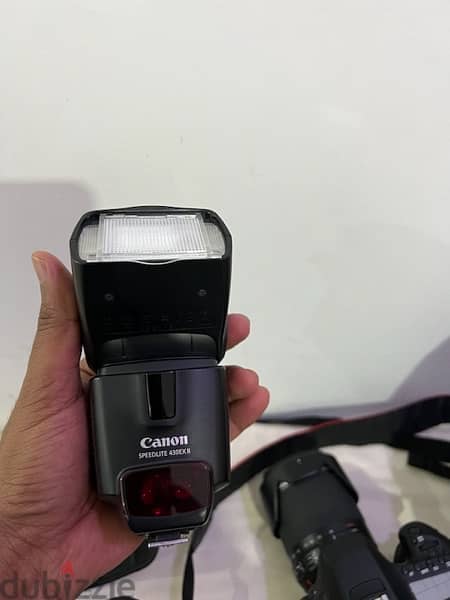 canon 80D+tamron 18mm-200mm lens(auto focus)+canon flash+bag 6