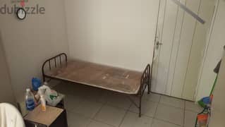 bed space available in fahaheel. souq saba. opp royal pharmacy. 0