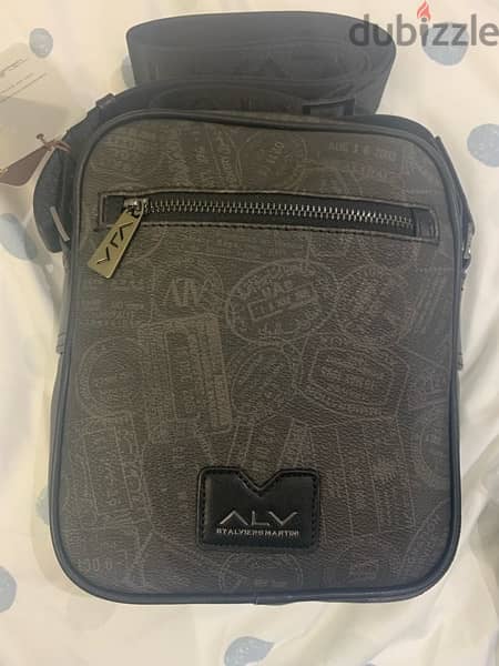 brand new Italian Leather Bag - ALV by Alviero Martini 1