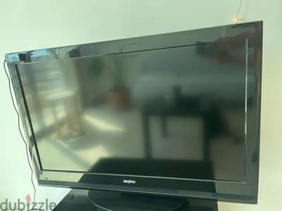 Sanyo LCD TV 31” with router And remote