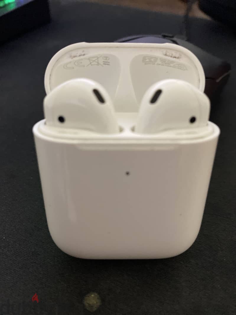 AirPods gen 2 wireless case 1