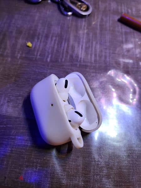 airpod Pro for sale . very good condition 0