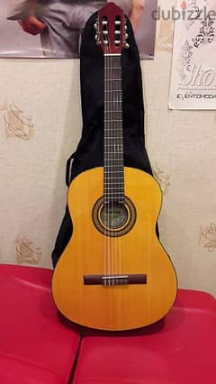 samick lc-025g like new little used last price is 
25 kd
