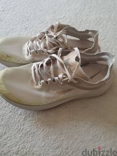 Original nike zoom fly racing Shose for sale good condition.