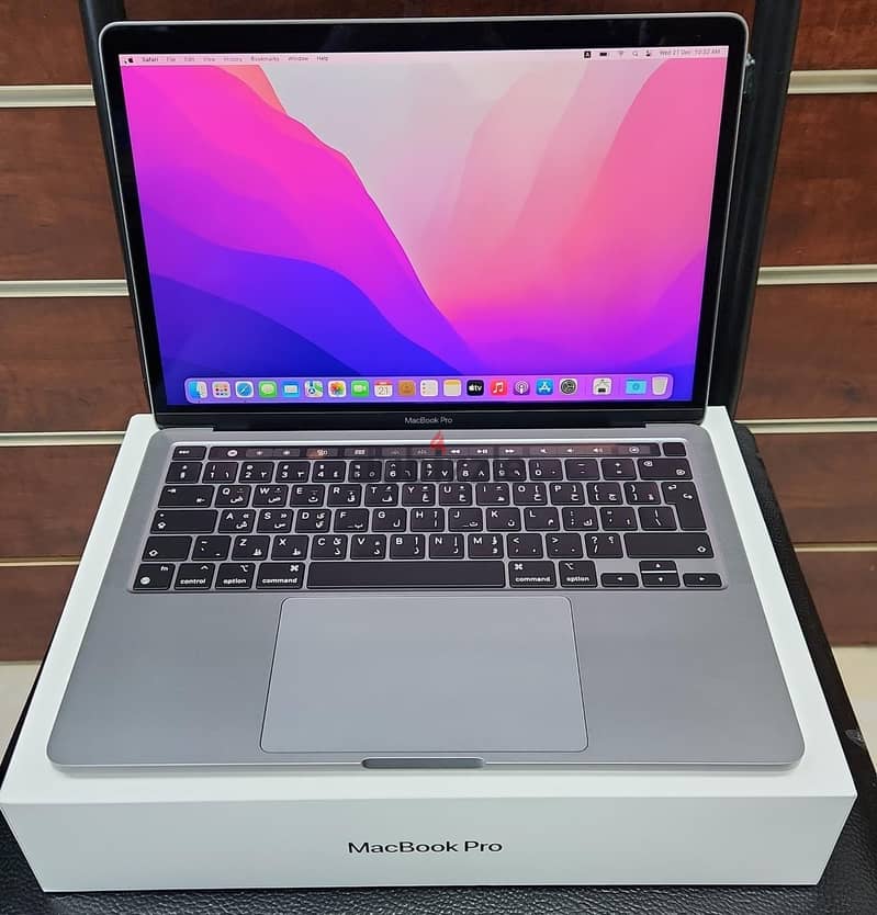 للبيع MacBook Pro 2020/1000 GB/16 GB RAM  لون SPACE GRAY 0