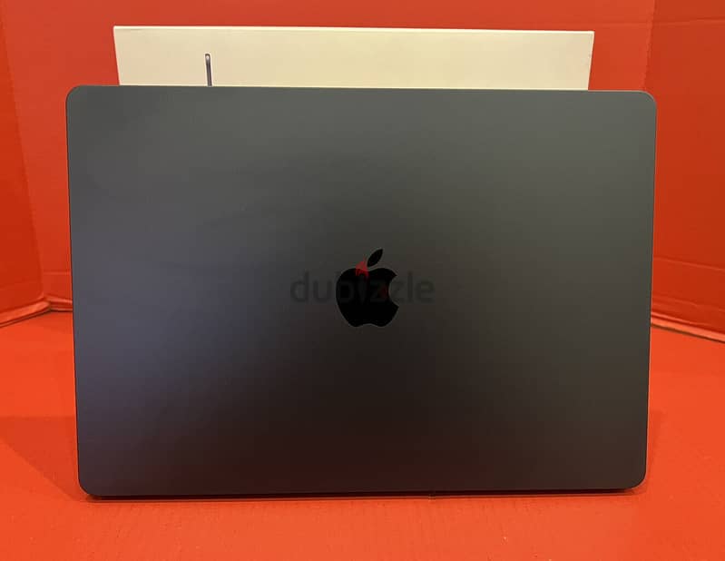 Apple 2023 MacBook Air Laptop     Whatsapp :(+44), 7887, 016, 299 2