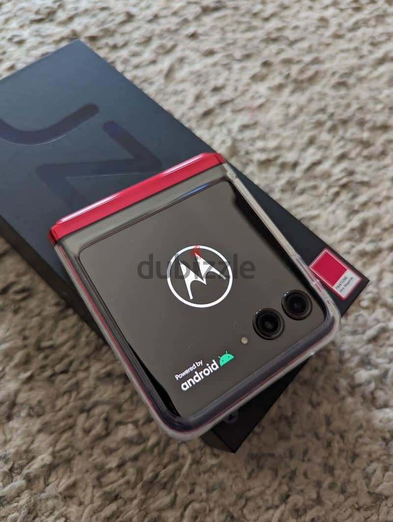 Motorola Razr 40 Ultra  Whatsapp :(+44), 7887, 016, 299 0