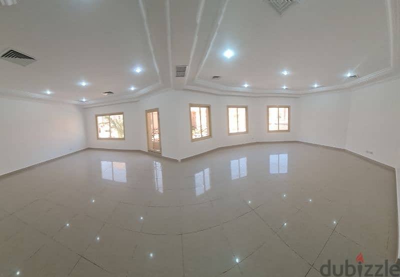 very nice super clean villa floor in Mangaf ( small balcony )open view 8