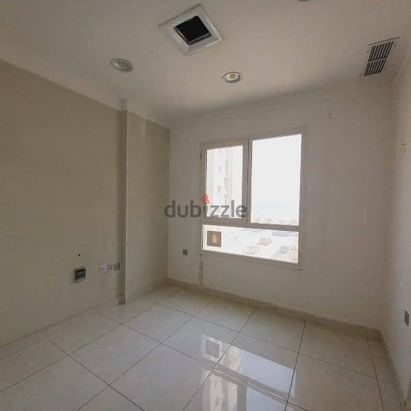 Investment floor for rent in Salmiya 4