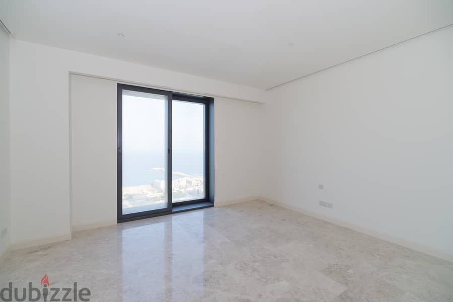 Sabah Al Salem – new, three bedroom apartment with sea view 6