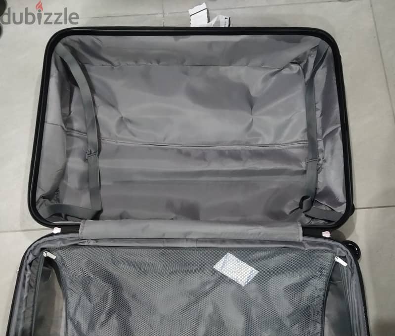 Suitcase, 99–106 L (3 times used) 4