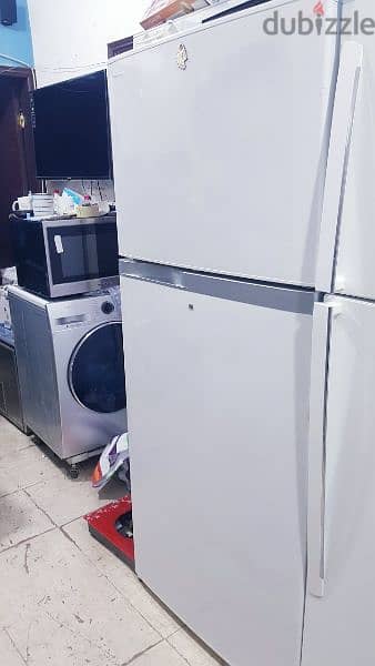 TOSHIBA  refrigerator- 770 Ltd like new