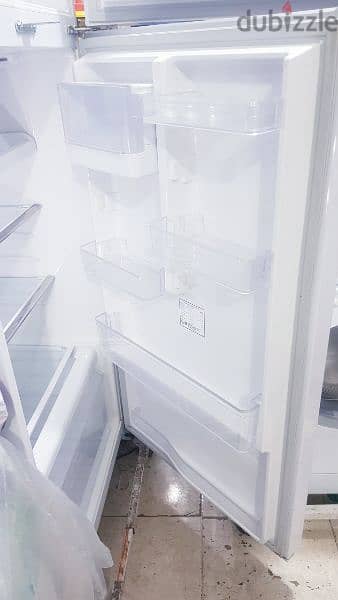 TOSHIBA  refrigerator- 770 Ltd like new 3