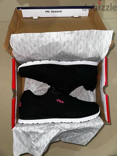 Brand New Fila Cress Women's Sneakers - Black & Pink EUR 44 USA 12