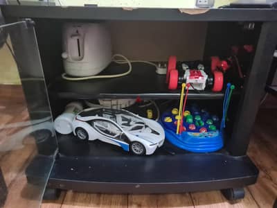 Sony Cabinet for sale Trolley Type With Wheels