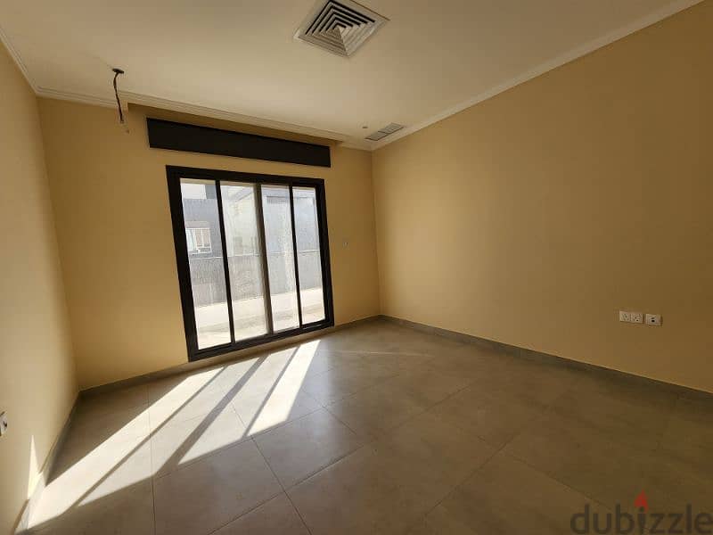Fnaitees Luxurious floor 4 BR + maidroom with balcony 7