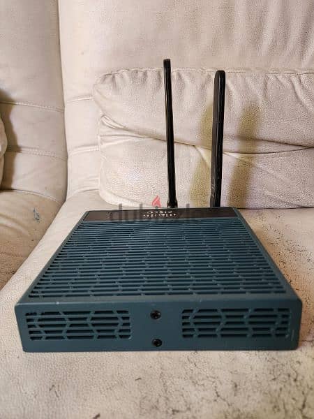cisco 810 series wireless 4g Lte router for sale 1