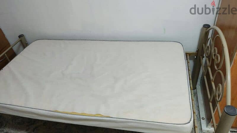 Iron Bed good condition 2