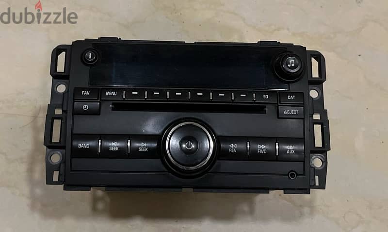 GM OEM Radio MP3 Aux CD player Part No : 25782841 1