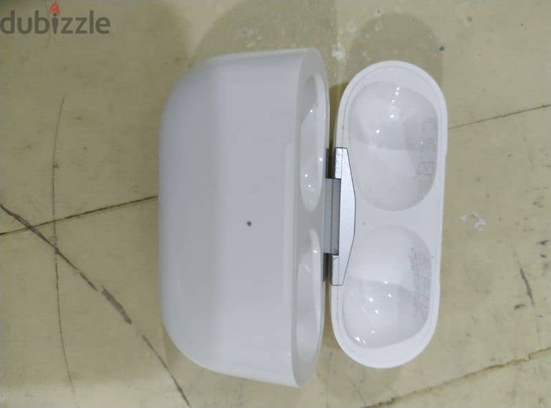 Airpod Pro Second Generation Charging Case 4