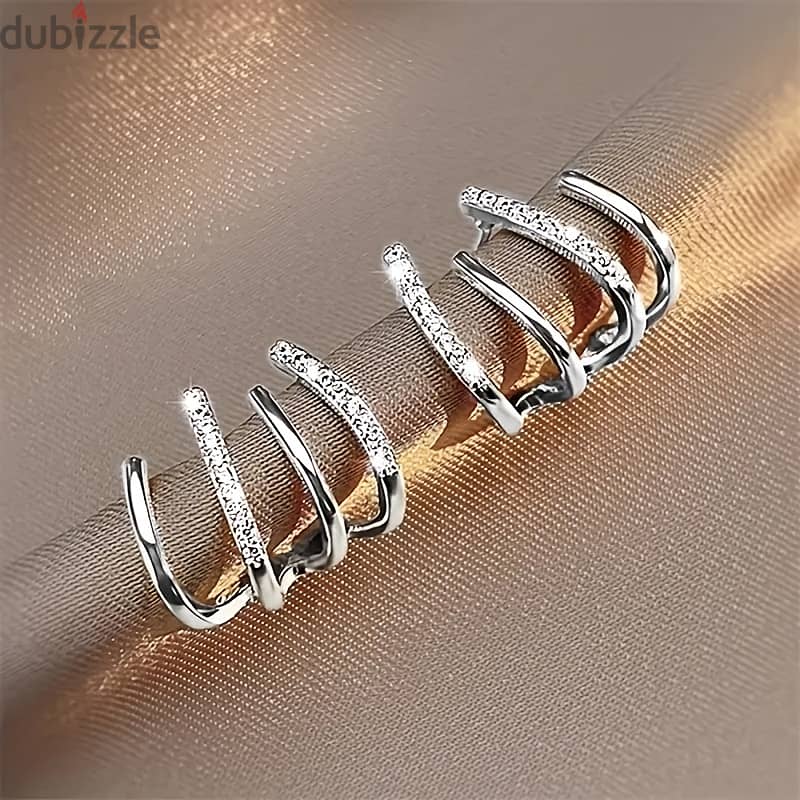 Sparkling Cubic Zirconia Decor Arc-Shaped Claw Design Stud Earrings 4