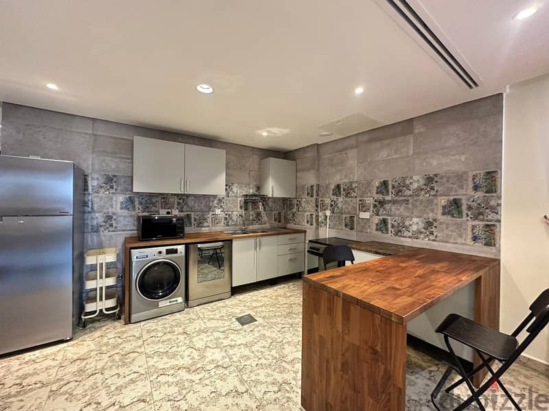 Modern 2 BR Furnished in Surra 7