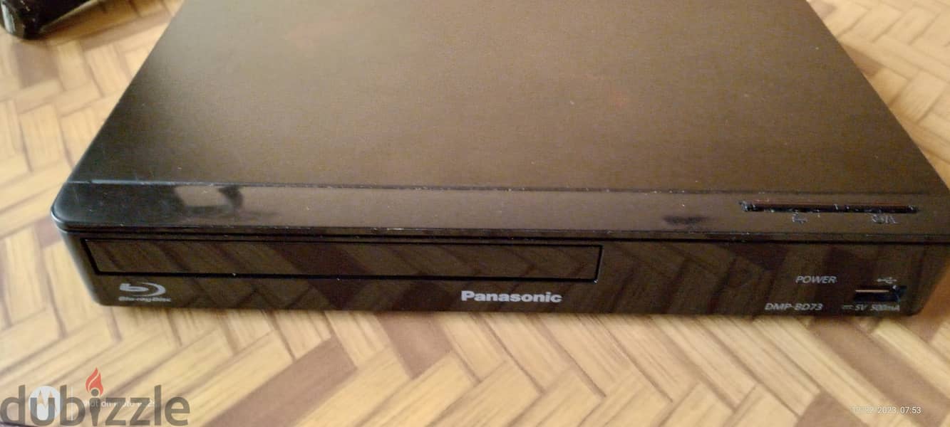 Panasonic Blu-Ray Player - DMP-BD73GC-K. Nearly 2 years old 3