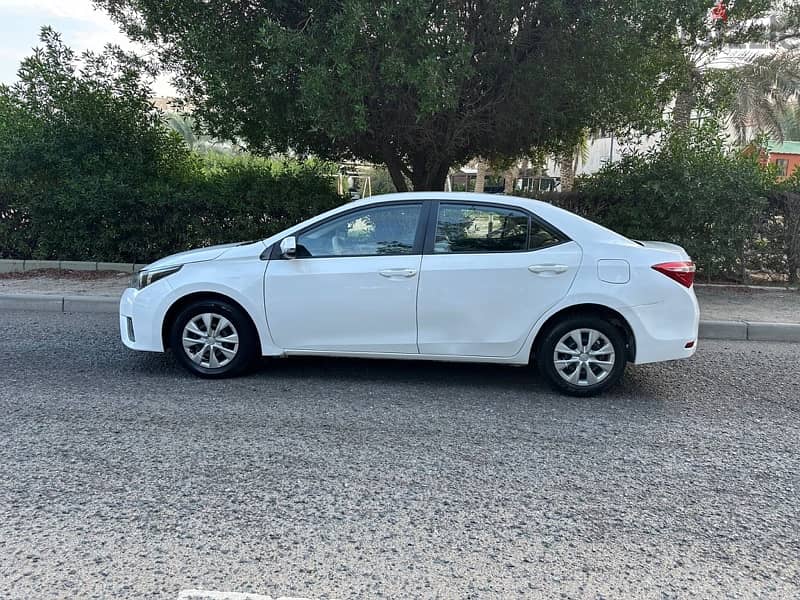 TOYOTA COROLLA 2016 XLi 1600cc 4