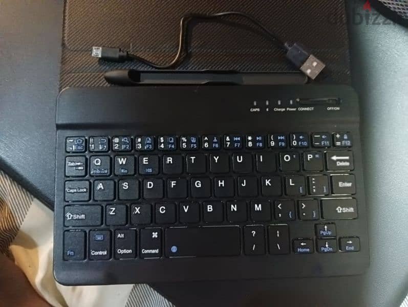 Bluetooth keyboard exchange to bluetooth speaker 0