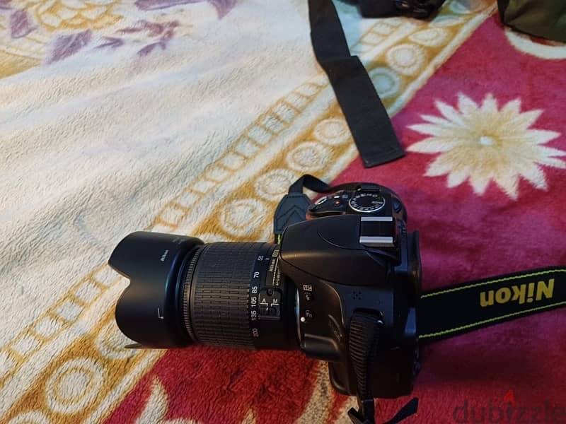 Canon Digital Camera with 2 Lens and 2 Battery & Tripod 5