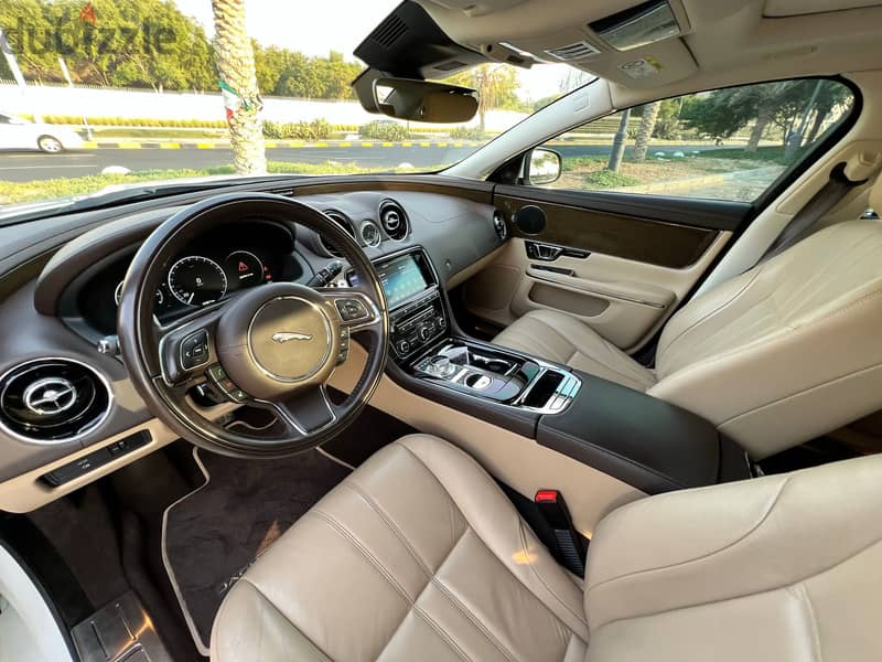 2019 Jaguar XJL Western expat owner, Showroom condition 10