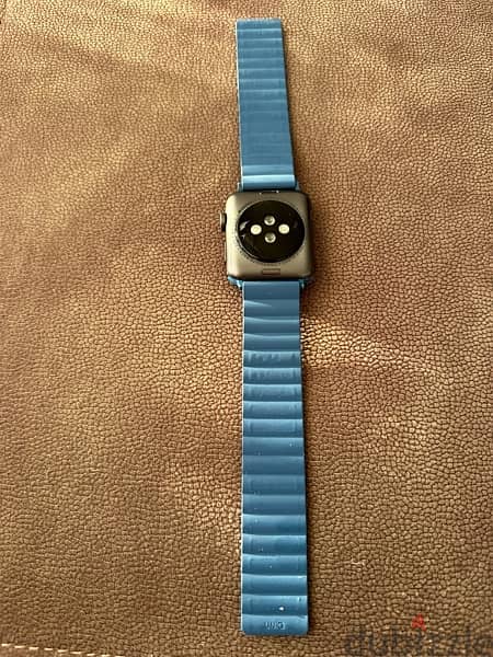 Apple Watch Series 3 - 42MM Aluminum Case 1